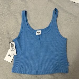 aritzia blue waffle notch tank size xs